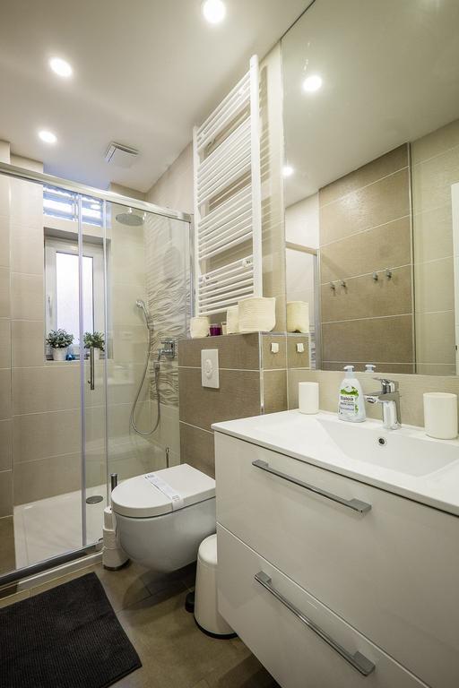 Caelestis Apartment Zagabria Esterno foto